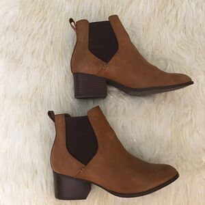 Loft Chunky Block Heel Ankle Booties